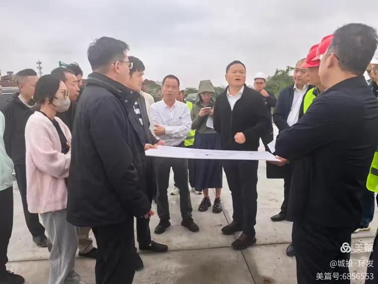 李翊副市長調(diào)研?？谑薪ㄖY源化利用廠項目(圖3)